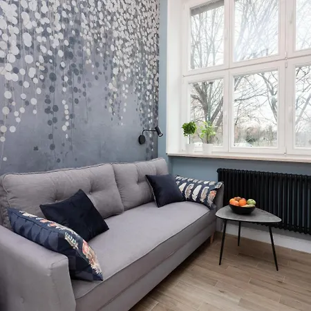 Wawel - Riverside Castle