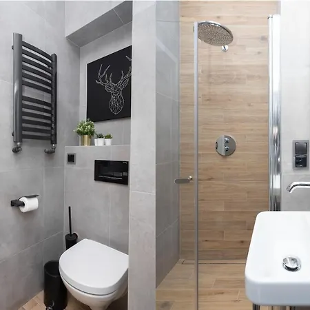 Wawel - Riverside Castle Hotel *